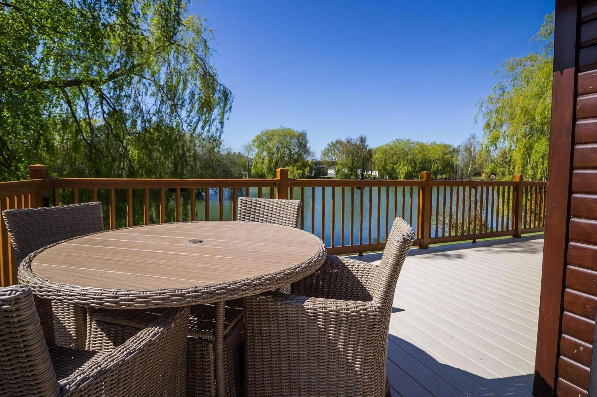 Stunning Lodge With Free Wifi For Hire At Carlton Meres In Suffolk Ref 60013M Saxmundham Buitenkant foto