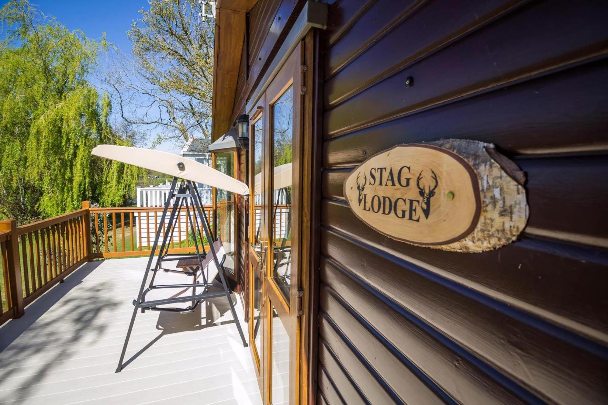Stunning Lodge With Free Wifi For Hire At Carlton Meres In Suffolk Ref 60013M Saxmundham Buitenkant foto