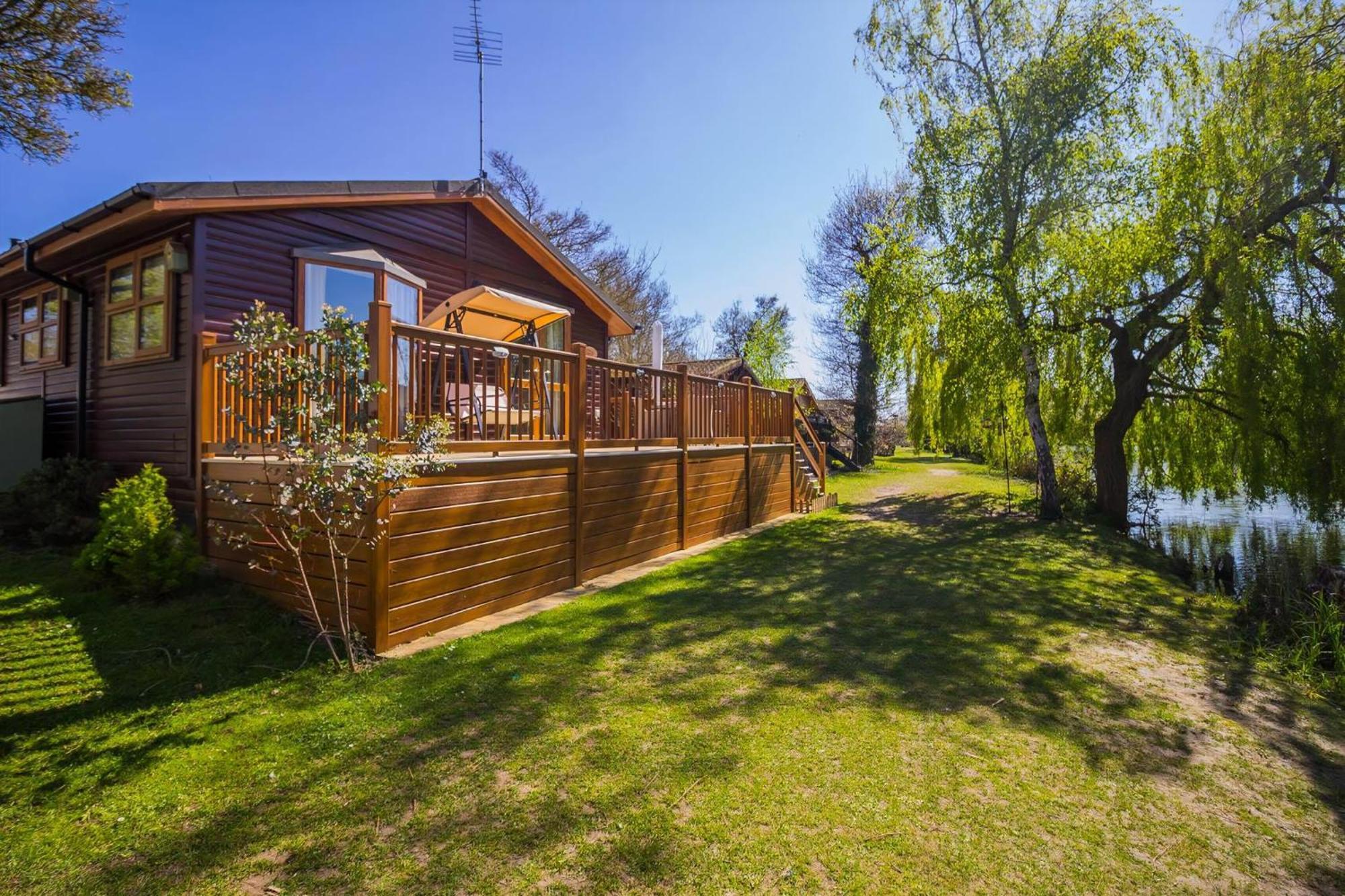 Stunning Lodge With Free Wifi For Hire At Carlton Meres In Suffolk Ref 60013M Saxmundham Buitenkant foto